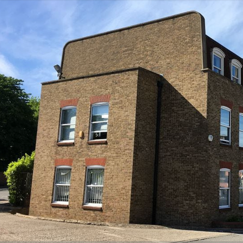 Crossfield Chambers – To Let