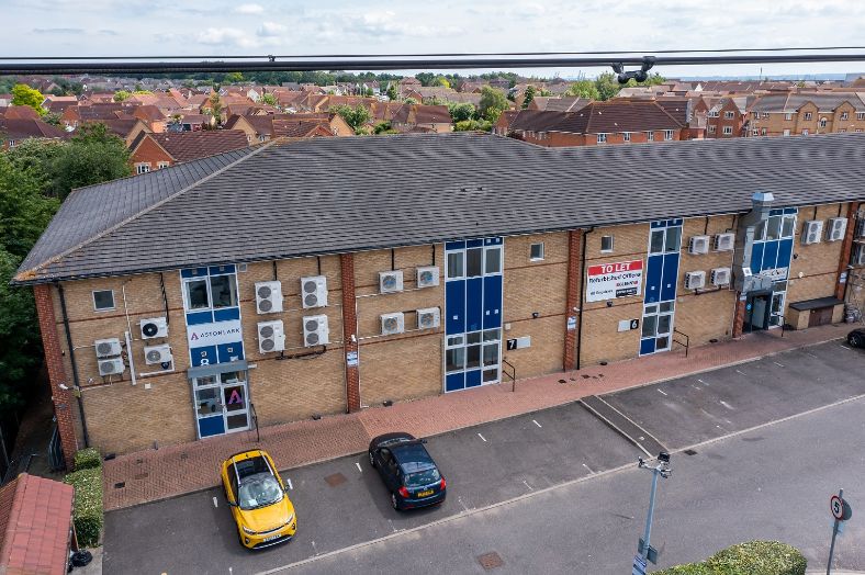 Rare opportunity to acquire space at Lakeside Business Centre