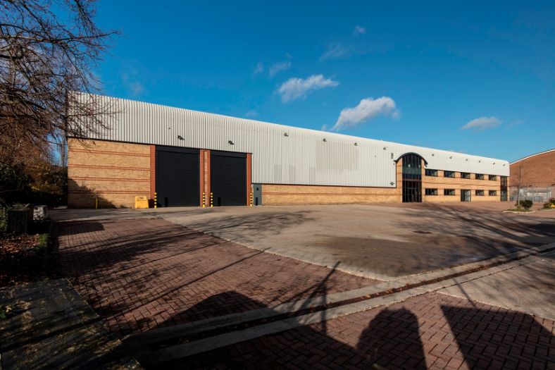 Glenny appointed by Legal & General on newly refurbished warehouse in Loughton