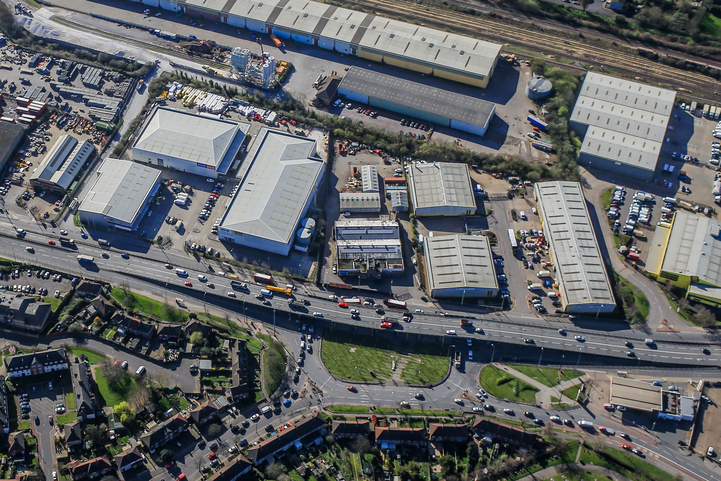 Glenny appointed on prime roadside warehouse development in Barking