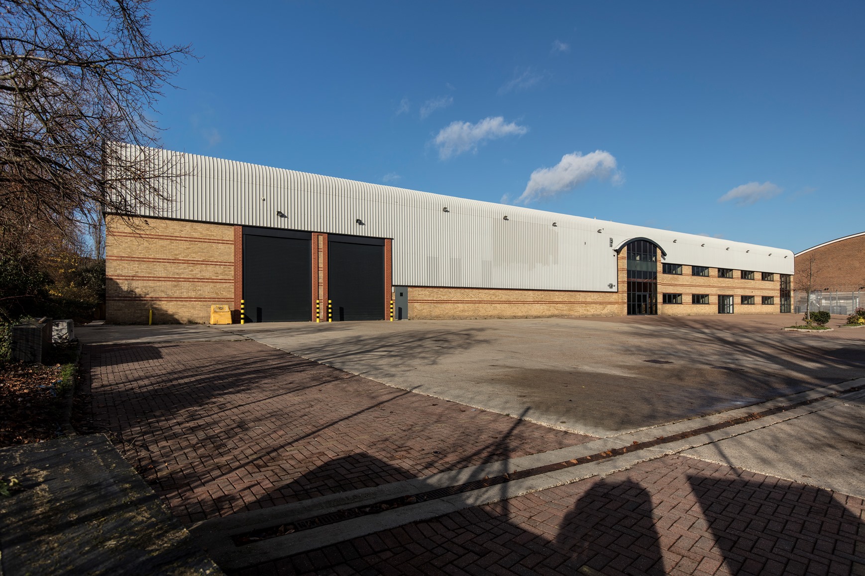 Glenny appointed by Legal & General on newly refurbished warehouse in Loughton